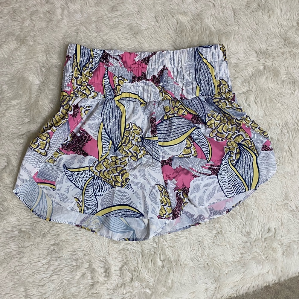Fox and Hen Camden High Waisted Track Short